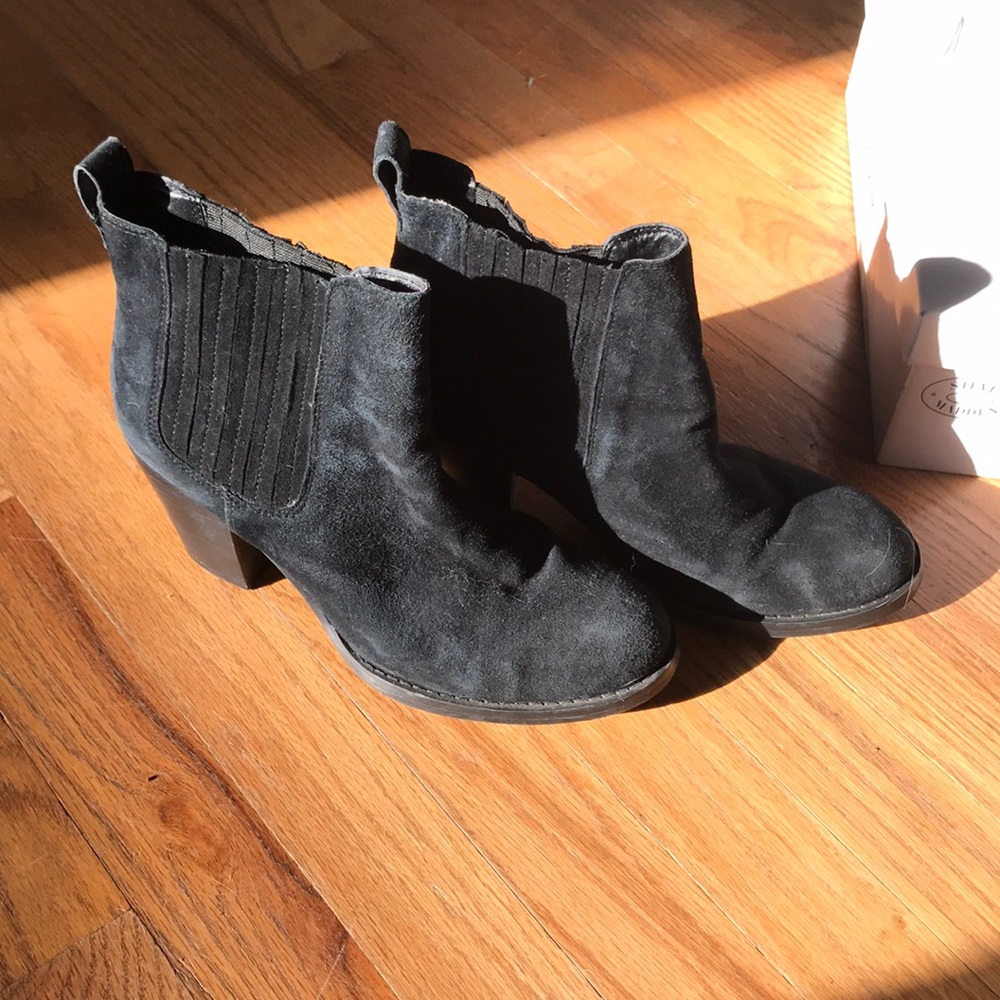 Steven Madden Suede Booties